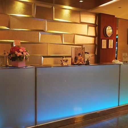 Tokyo International Hotel Taipei Bagian luar foto
