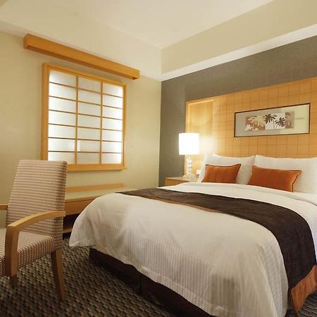 Tokyo International Hotel Taipei Bagian luar foto