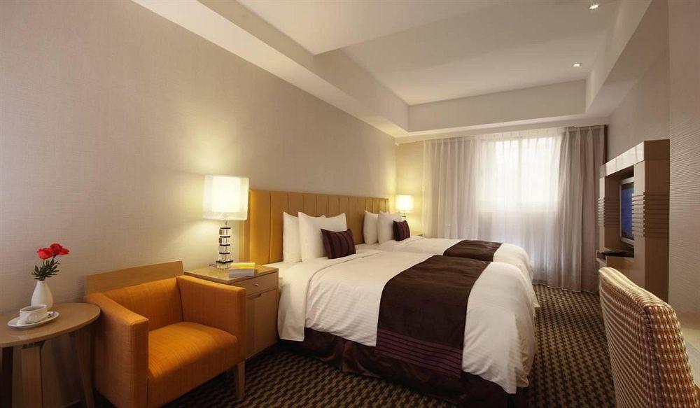 Tokyo International Hotel Taipei Bagian luar foto
