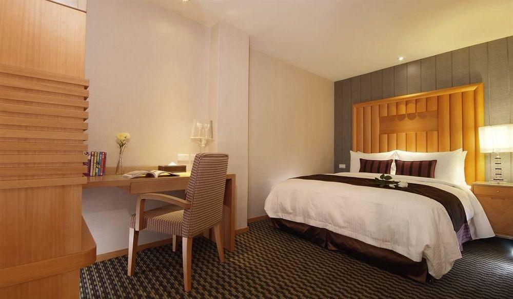 Tokyo International Hotel Taipei Bagian luar foto