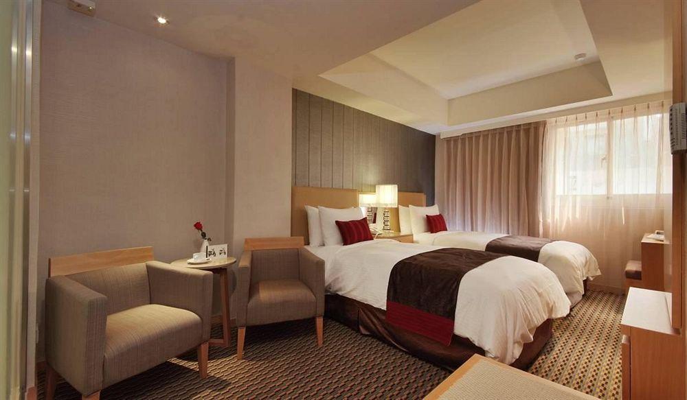 Tokyo International Hotel Taipei Bagian luar foto